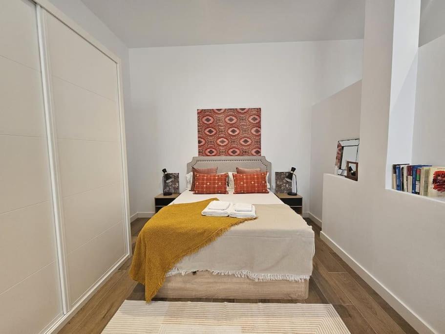 The Gabriels Con Terraza Apartment Madrid Bagian luar foto